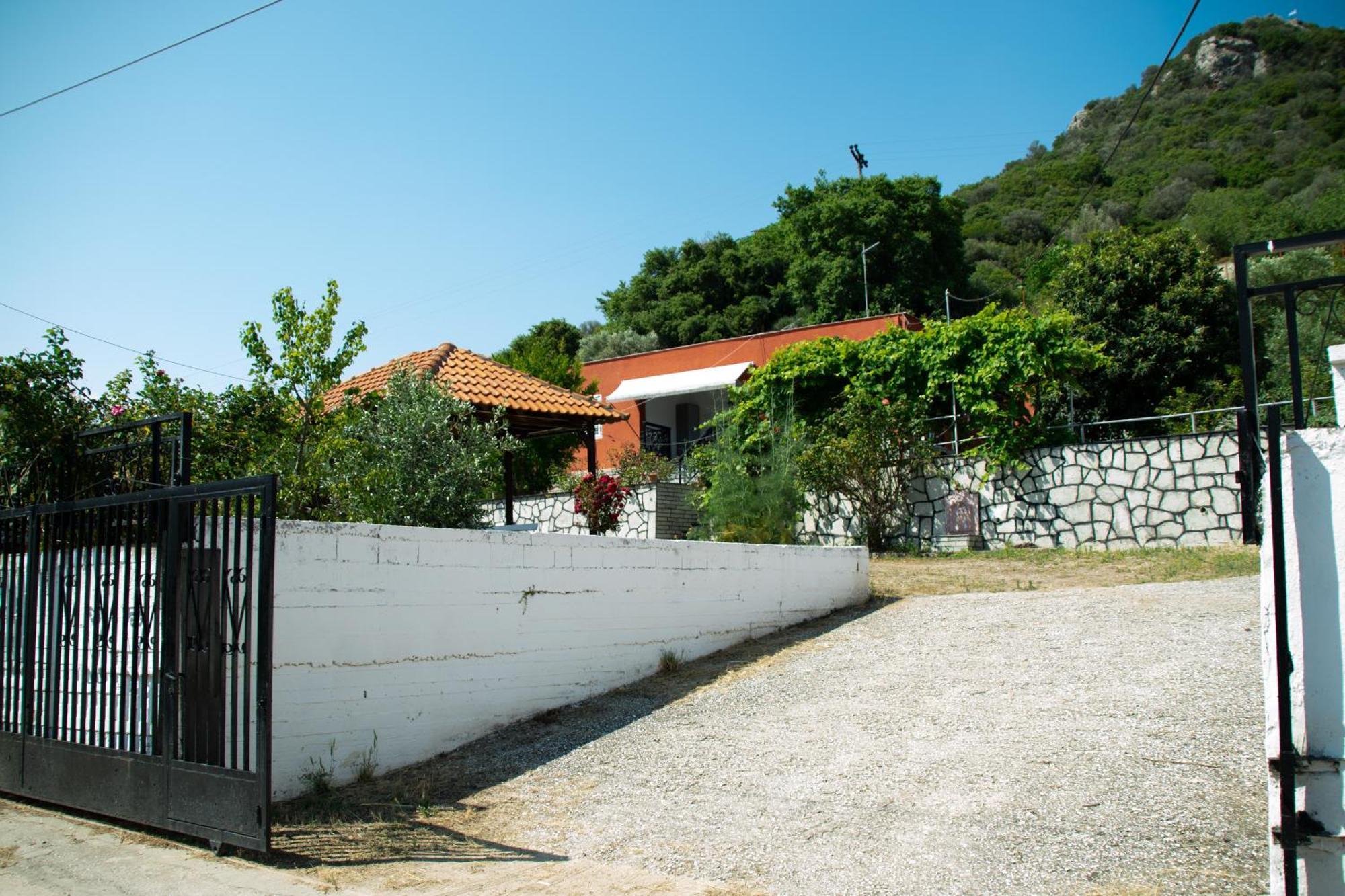 Paradise Residency Nea Iraklitsa Екстер'єр фото